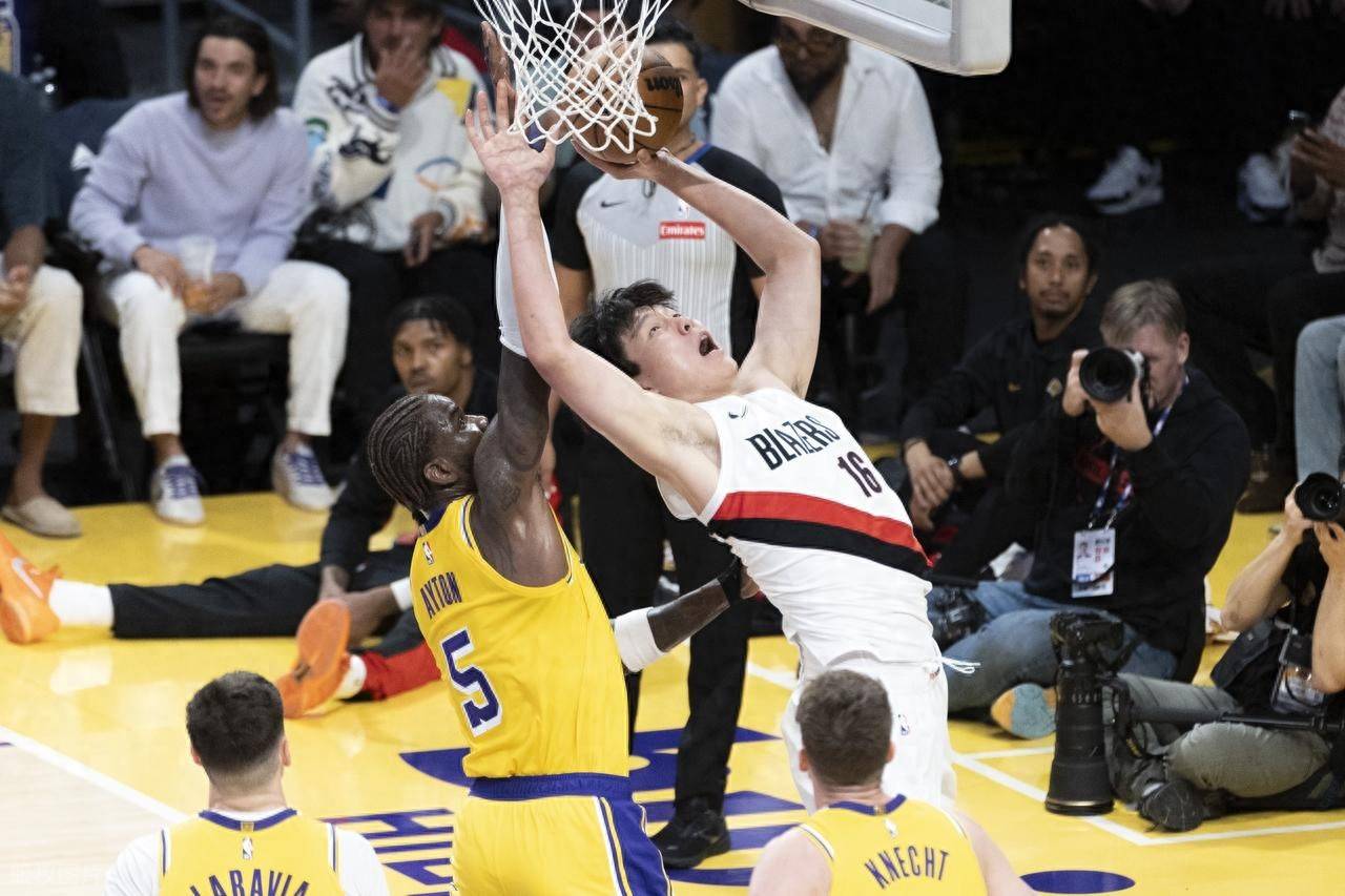 CBA季后赛赛程吃紧，波特兰开拓者赛后再遭质疑，压力陡增，轮换策略成焦点(虎扑篮球cba专区)