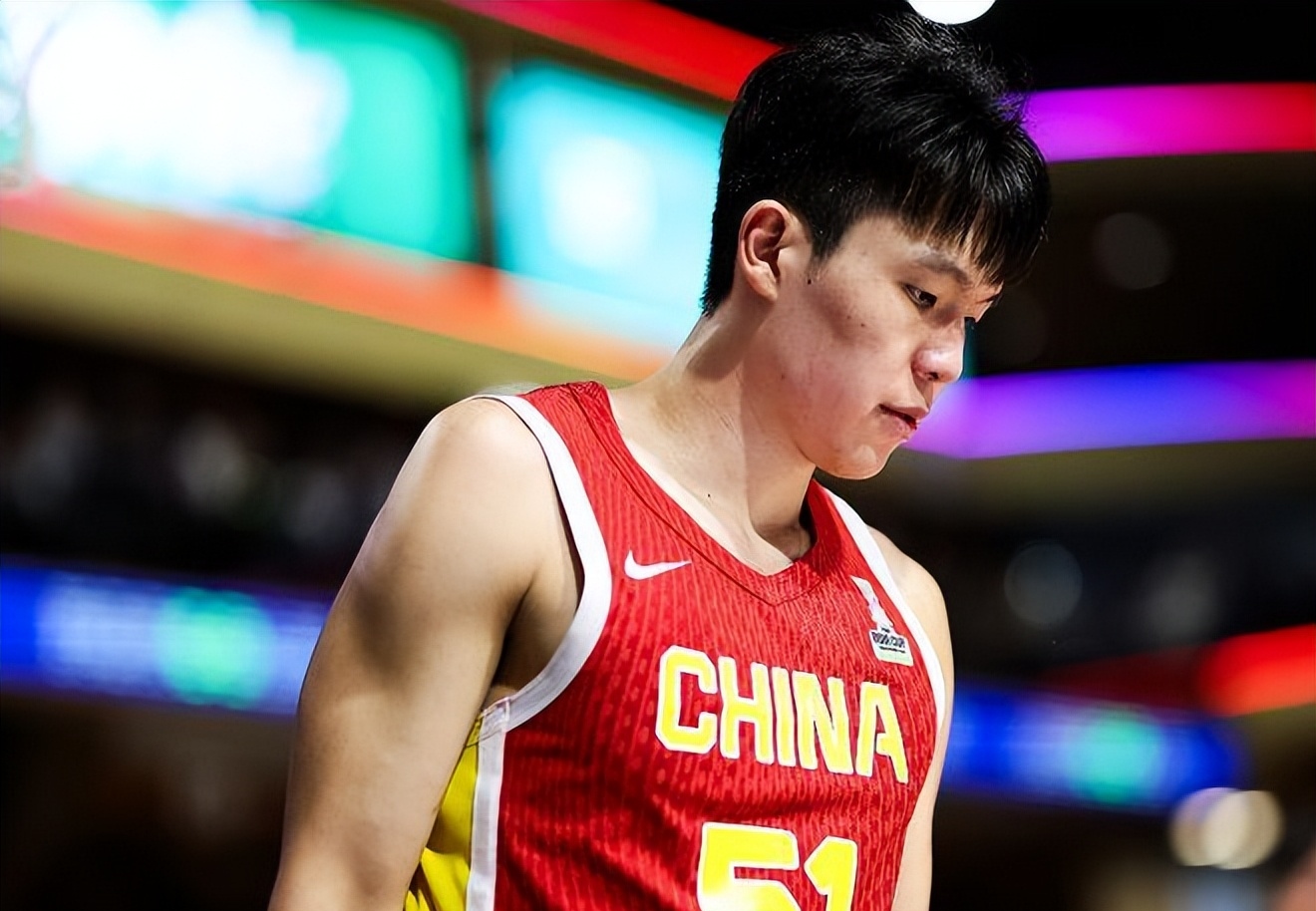 今晨葡萄牙体育调整名单以备NBA常规赛，扳平良机环节打磨，球迷炸锅，临场指挥获称赞的简单介绍