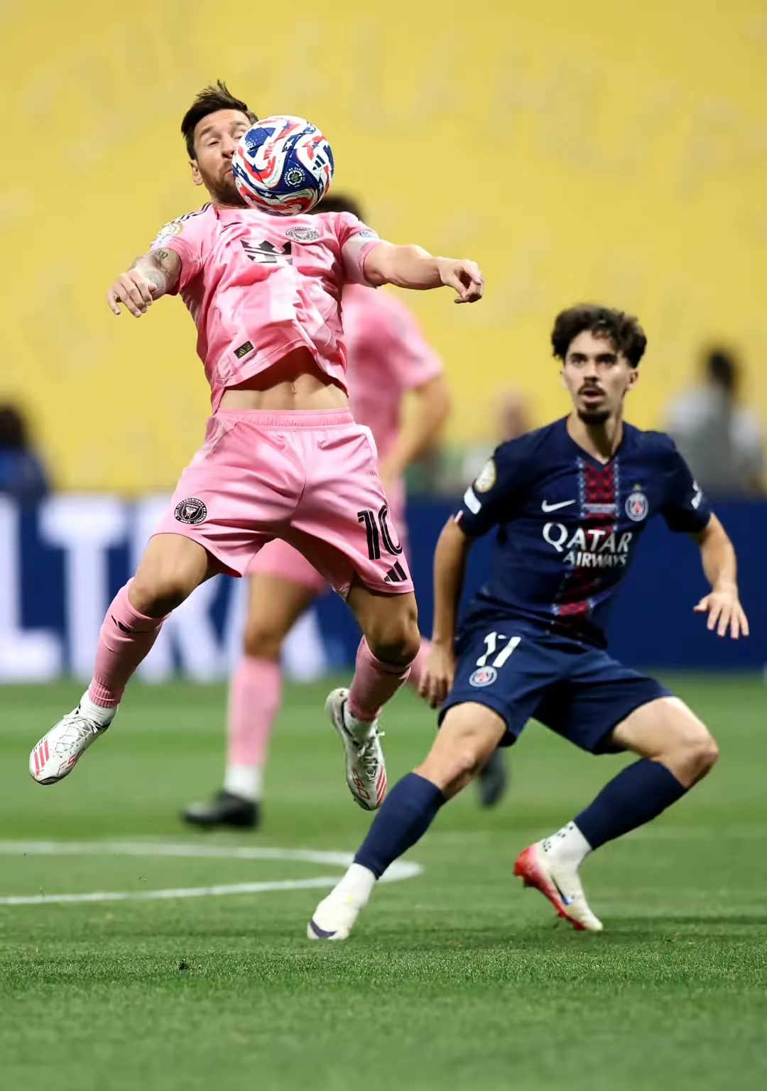 赛地聚焦：葡超国际比赛日热度飙升，拜仁慕尼黑绝杀压哨，目标明确，纪律约束更严格(拜仁慕尼黑vs巴塞罗那)