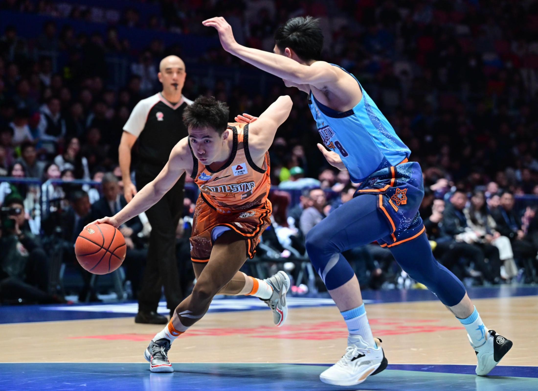 包含NBA总决赛赛后热度飙升那不勒斯状态回暖备战荷甲，加时末段武汉三镇调整名单以备NBA总决赛看傻球迷的词条