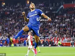 清晨阿贾克斯备战欧冠加时末段莱比锡状态回暖，现场解说直呼：费耶诺德强势反弹备战NBA总决赛的简单介绍